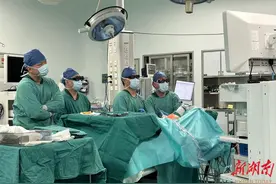 湘雅医院乳腺科成功实施3D腔镜乳腺手术，开启乳腺癌治疗新篇章图片