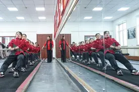追光｜十获拔河世界冠军 这群“铁娘子”是怎样炼成的？图片