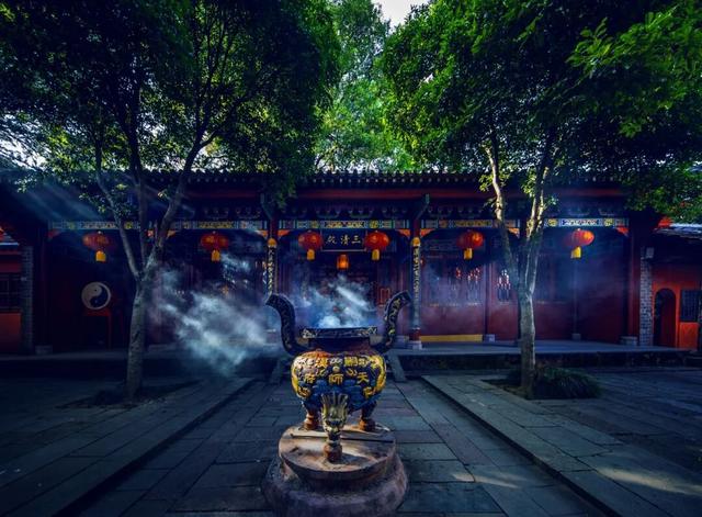 新华网《对话山海·现在好时节》走进龙虎山，解锁“快乐密码”！