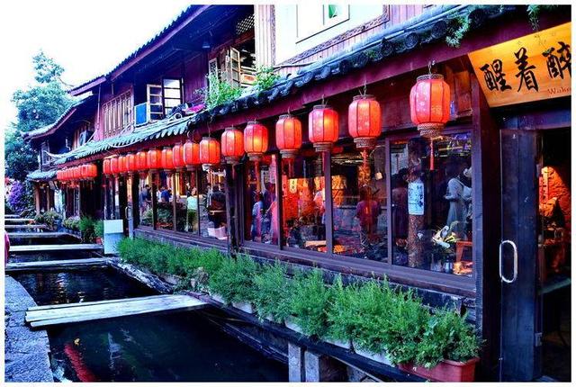 七彩云南之十三：夜走丽江古城 心中五味杂陈