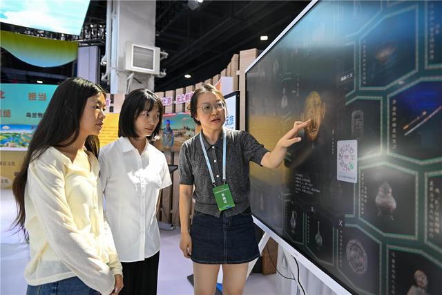 图鉴文博会｜北疆文化展区：可看、可感、可体验内蒙古厚重的文化底蕴与发展成果