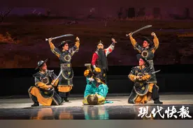 新编历史剧《陆秀夫》首演，淮腔淮调讲述民族英雄的故事图片