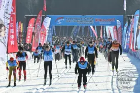 dou来瓦萨国际滑雪节｜ 4岁小选手，64岁铁粉，雪饼猴，来了！都来了！图片