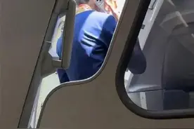 乘客不开飞行模式致航班延误1.5小时？航空、警方回应！图片