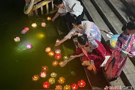 玉林兴业：多彩活动迎中秋图片