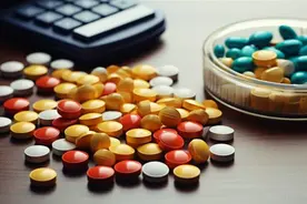 药贩子囤药近30吨！警惕“回流药”骗保呈职业化倾向图片