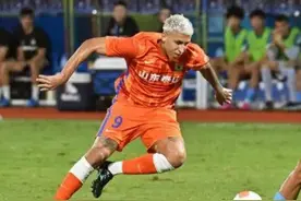 你有张良计，我有过墙梯！山东泰山2:0仁川联，登亚冠小组榜首图片