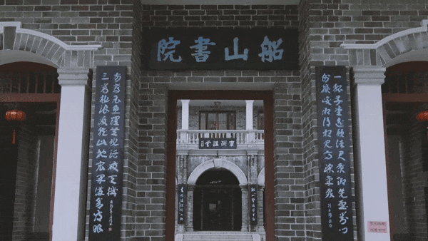 周末不忙，去趟＿＿＿＿