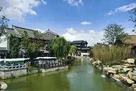临沂：琅琊古城风景区图片