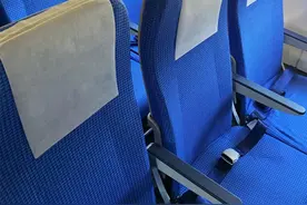 “沙发变硬座”，南方航空能靠“座椅降级”实现业绩逆袭吗？图片