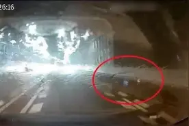 凌晨四点的长沙，被这一幕暖哭了图片