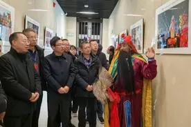 宁夏固原六盘山区春官送福图片