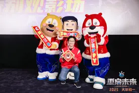 熊宇宙更宽广了，光头强偷偷“洗白”了，《熊出没》这12年｜独家图片