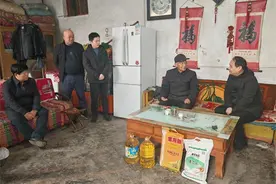 惠民县淄角镇开展“第一书记春节送温暖”活动图片