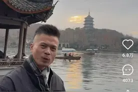 时隔一年，杭州这位金牌导游再次火了，一段小视频“圈”了很多外国粉图片