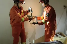 深夜蛇上床！夏季蛇为何频频“登门”？图片