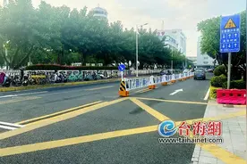 厦门首条会“走路”的潮汐车道来了图片
