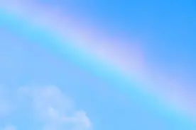 【健康提示】这种看似很舒服的睡觉姿势，正在悄悄毁掉你的肩膀！图片