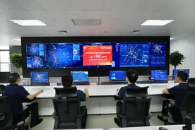 武汉地铁线网总客运量突破100亿，城市公共交通占比达到68%图片