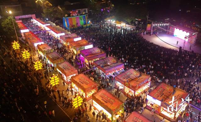 “一号公路”带白坭飞：超15万人次玩爽了