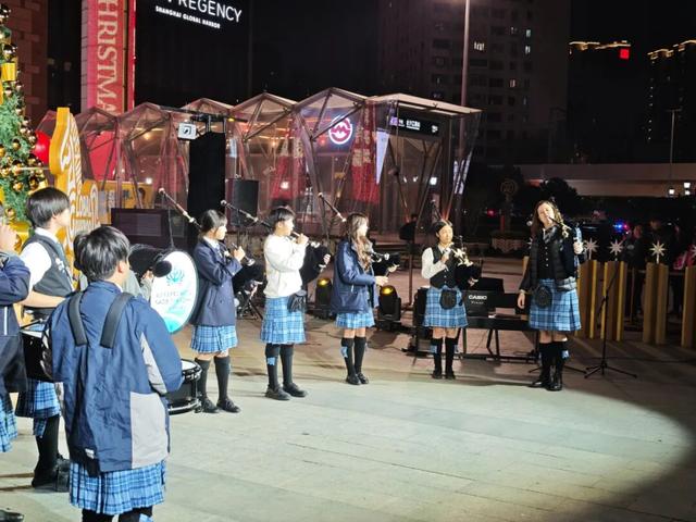 沉浸式剧场、《疯狂动物城2》快闪、户外滑冰场……环球港年终大促来了→