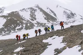 第二十二届玉珠峰登山大会圆满闭幕图片