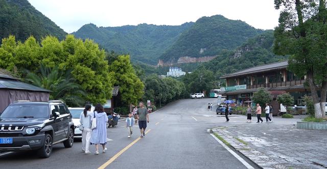 娘娘山：千里奔赴只为“凉”