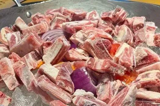 来呼和浩特捡土豆吧！内蒙古的秋天是可以“捡”回家吃的