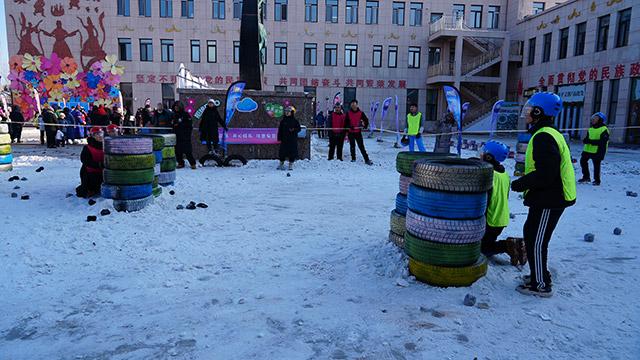 雪原藏珍味 游牧传温情！鄂温克 “伊德喜” 冬储肉大集燃动冰雪季