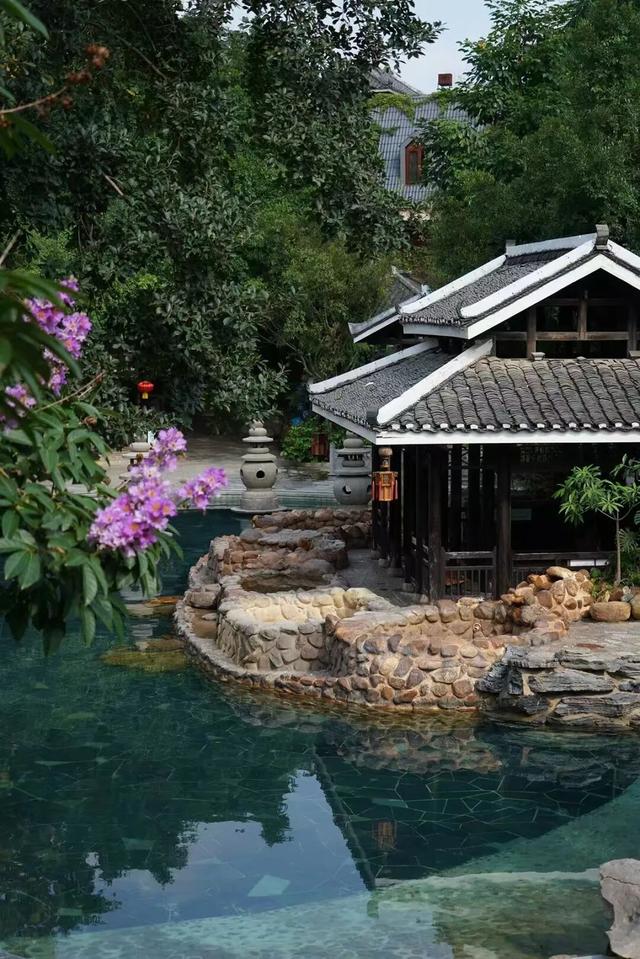 降温天的终极浪漫，是泡进一池温泉里！来南宁开启初冬仪式感