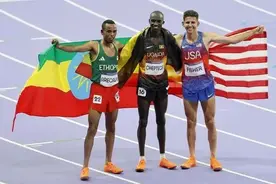 见过破纪录的，没见过纪录被“群殴”的？13人如何共同打破男子万米奥运纪录图片