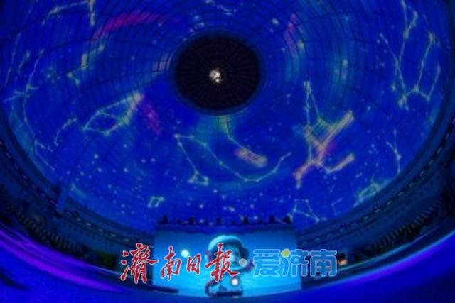 让“探索南北极”从遥远的想象转变为可触达的文化体验        山东博物馆 “南北极探索中心”盛大启幕