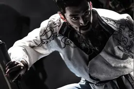 音乐剧《将进酒》在京首演，郑云龙：演李白要兼顾武术，充满挑战图片