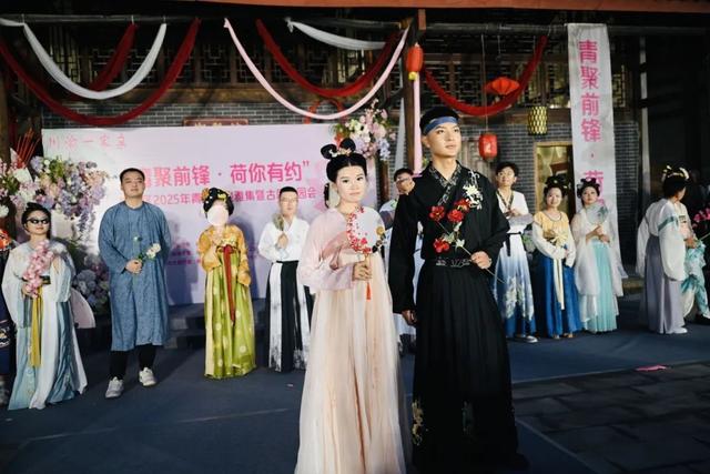 【团团严选】川渝一家亲—— 这场古风交友带你邂逅中式浪漫→
