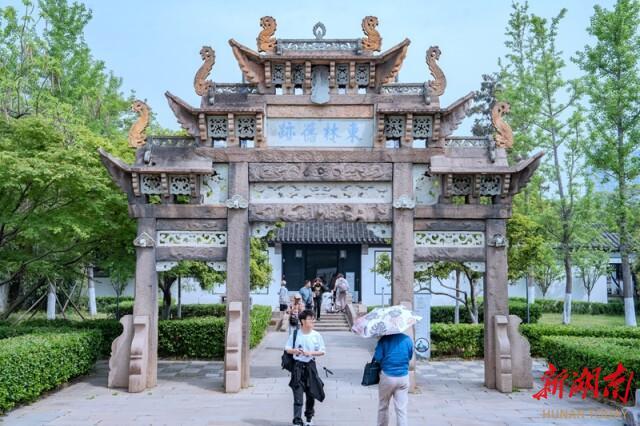 楹联中国行①丨声声入耳处 家国总关情