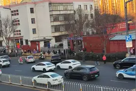 报道反馈｜太原市校门口定点拥堵大改观，但还需摸索“长效药”图片