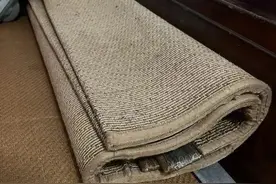 女子睡凉席一觉醒来，身上密密麻麻全是红点！近期天热高发，很多人天天在用图片