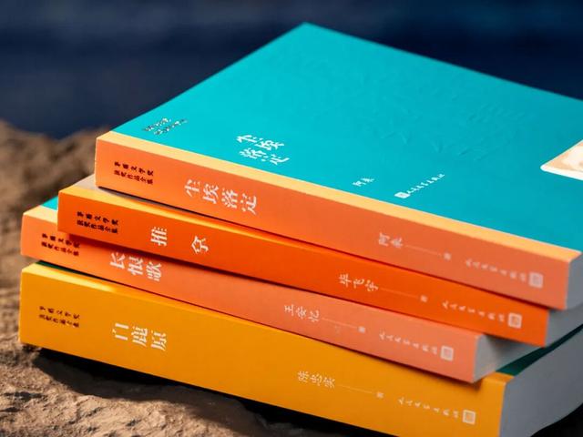 百万国人力荐	，百读不厌，此生必读