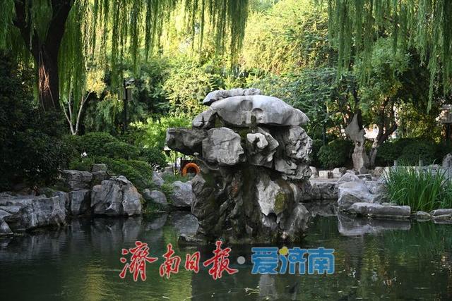 一年四季 泉在济南丨“月牙飞瀑”将再现！月牙泉喷涌箭在弦上