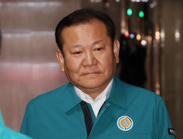韩国法院发布对前高官李祥敏的拘捕令
