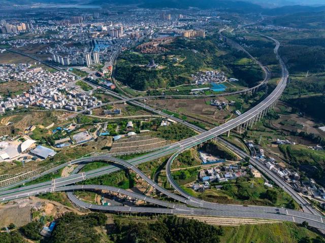文化中国行·彩云之南①丨到最早叫“云南”的地方，了解云南