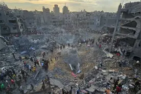 巴勒斯坦男性囚犯控诉以色列士兵性虐待：他们让我脱光，把警棍推进我的身体图片