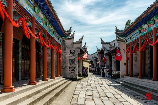 来洪湖，“藕”遇千年秋色！