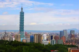 台媒炒作台军罕见公布解放军运-8反潜机画面，台网友：就是给你看的图片