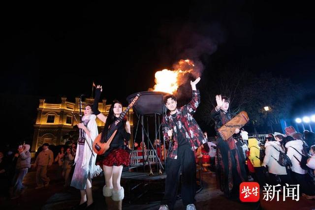 淮安方特“飘雪跨年夜”圆满收官 双园联动开启2026欢乐序章