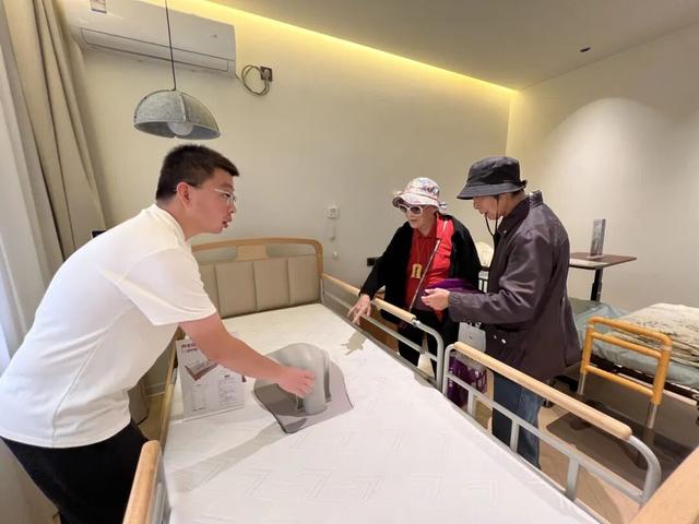 适老化补贴30%，这个智慧健康养老体验中心开业推出多项敬老优惠