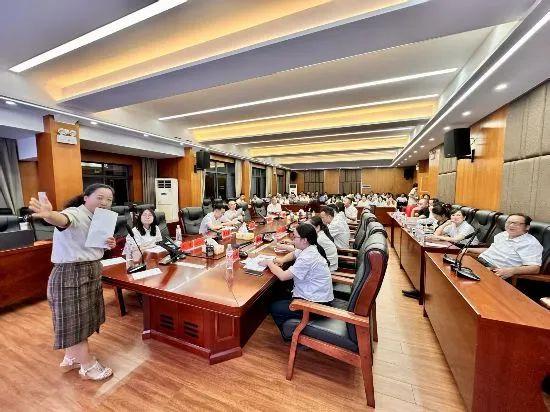 金鞭溪夜校：三课堂打通服务境外游客“语言关”