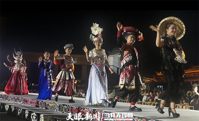 白天“淘”好物  夜晚赏“村T”，这个集市真好玩！
