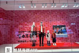 “新中式”穿搭再出圈！新年战袍销售火爆，福州定制工坊忙不停！图片