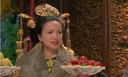 好友透露何晴罹患脑瘤还中风，手术后痛哭不已；其儿子中戏毕业，刚公开亮相